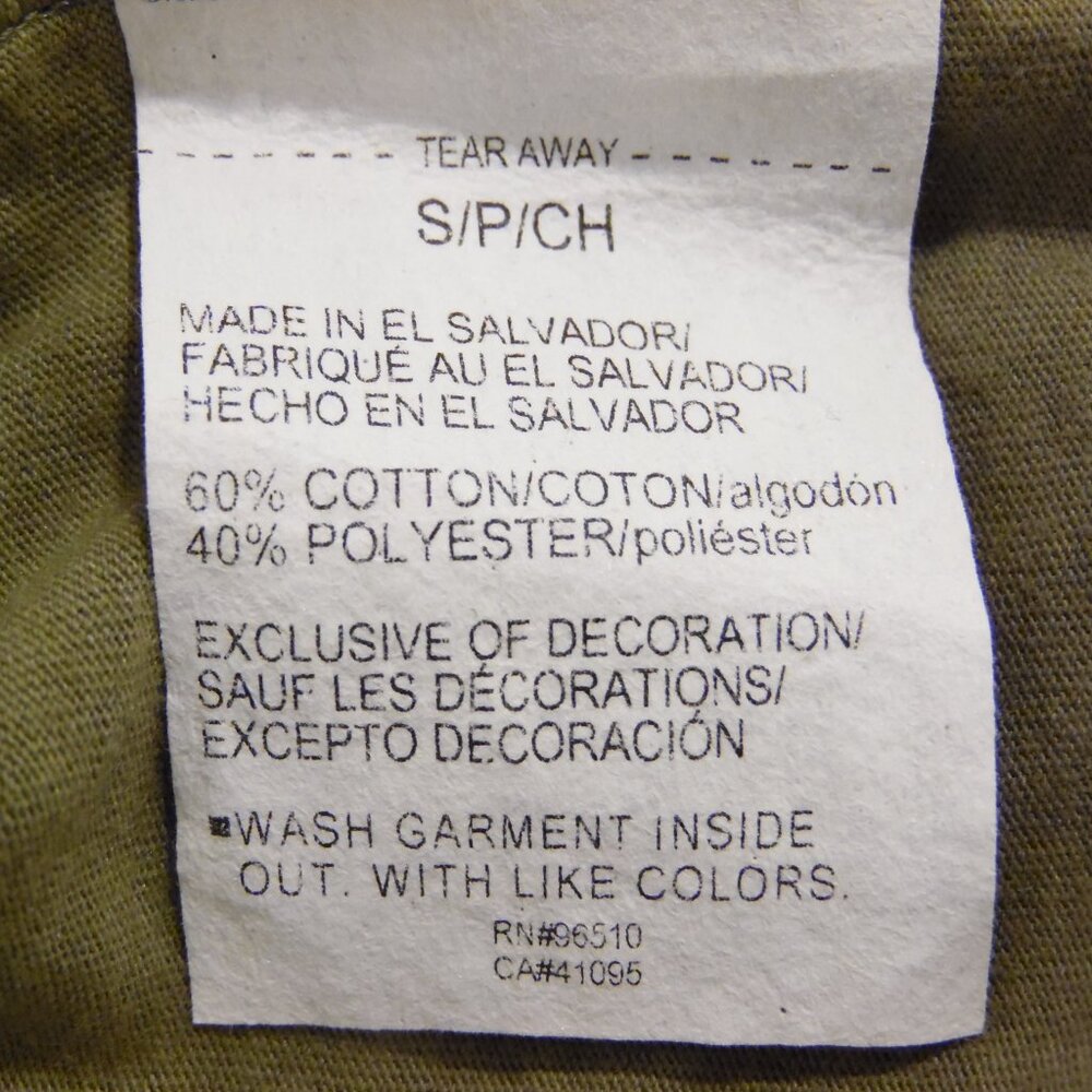 Under Armour Loose Fit Tank Shirt Size S--but Oversized due to the loose fit - Picture 6 of 8